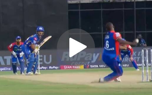 [Watch] Debutant Lizaad Williams' 'Awkward Fall' Before Delivering His 1st Ball In IPL